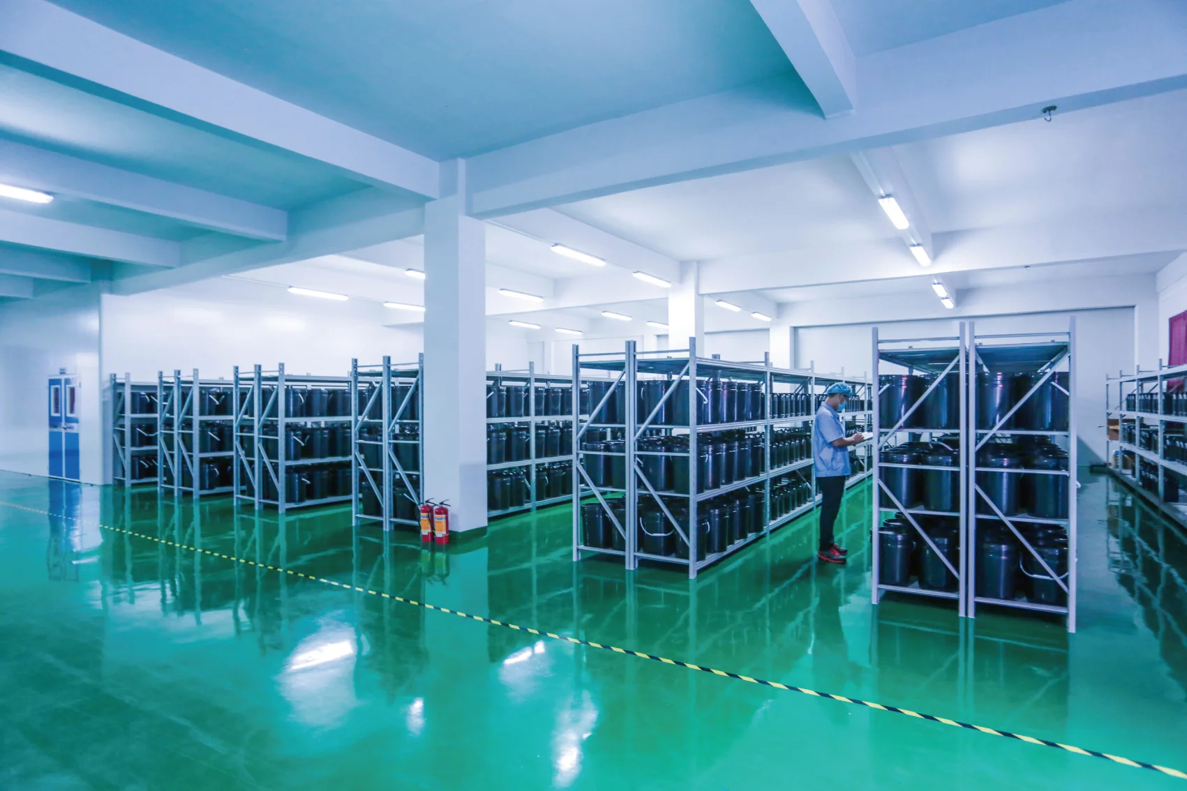 Professional nail gel production process for OEM and ODM brands